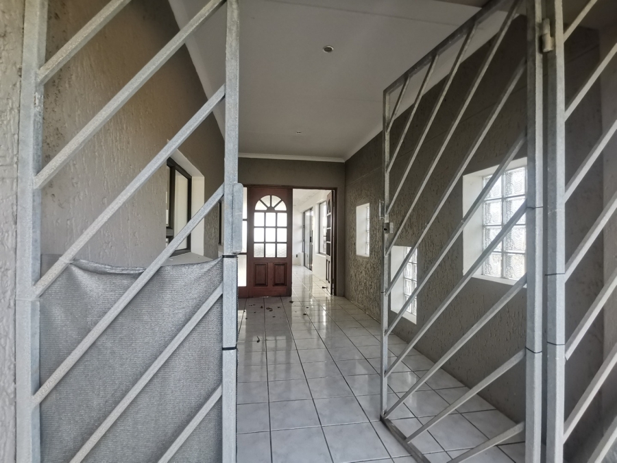 To Let 3 Bedroom Property for Rent in Blue Bend Eastern Cape